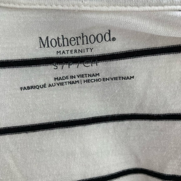 2 for $15 / Motherhood Maternity - Striped low back shirt - Picture 3 of 3